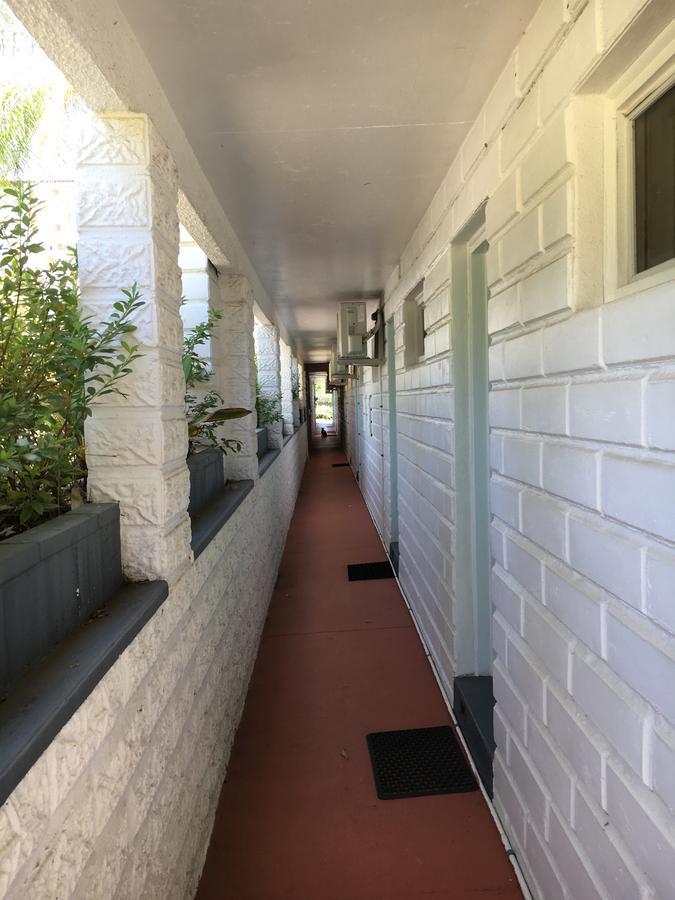 Tyndale Plantation Retro Motel מראה חיצוני תמונה